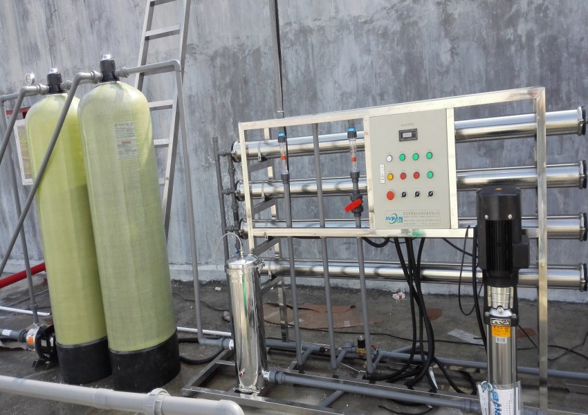2.5T/H RO反渗透纯水设备,逆渗透水处理系统