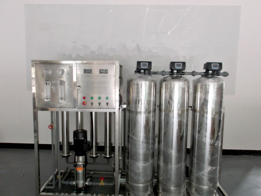 1T/H不锈钢反渗透纯水设备,RO反渗透设备