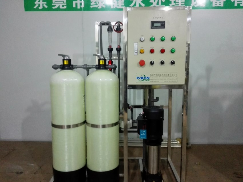 100L/H反渗透水处理设备,小型反渗透纯净水设备