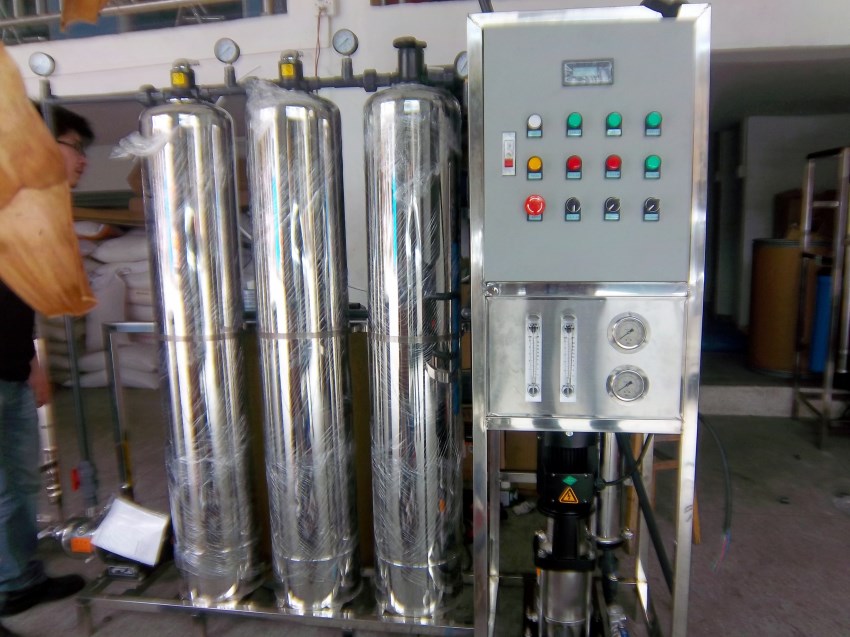 全自动不锈钢反渗透装置,饮用纯净水生产设备