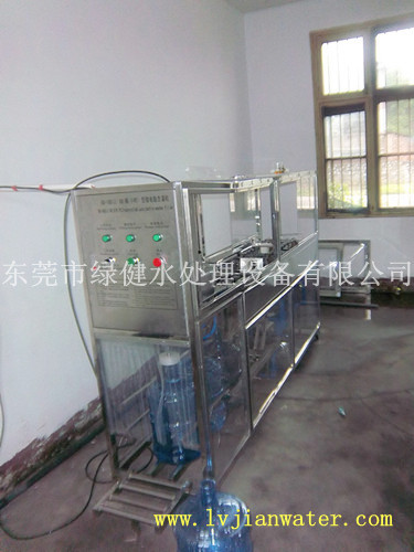 50-100桶/每小时桶装水全自动灌装机