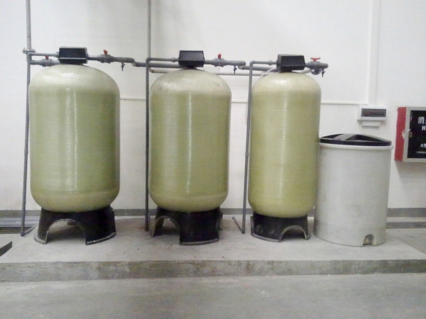 去除结垢软水器,全自动软水机,去离子软化水设备